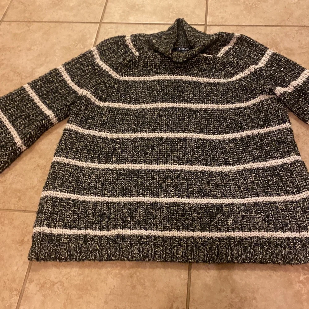 Gently Used Beautiful Chaps Black & White Bell Sleeve Sweater - Picture 5 of 5